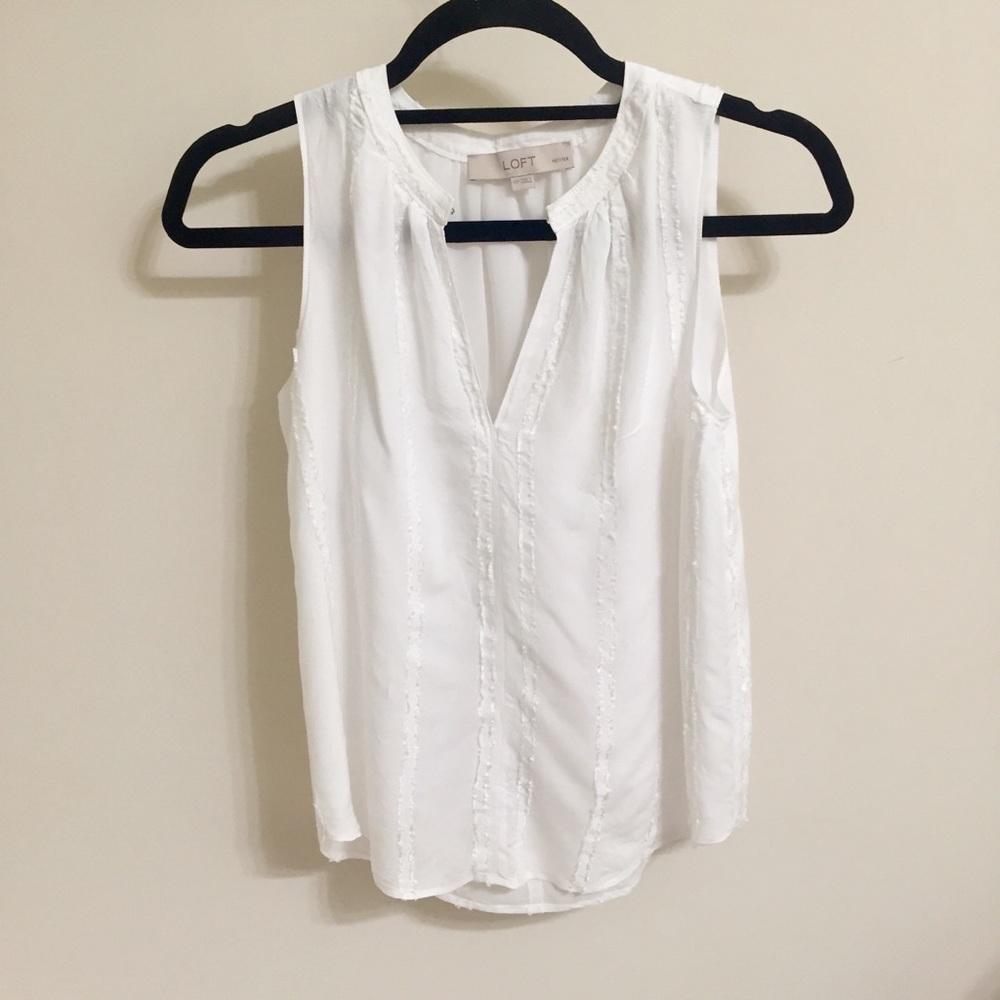 NWOT LOFT minimalistic detailed top